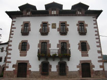 Palacio Jáuregui de Oharriz, Lekaroz