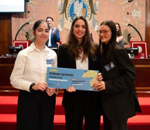 Estudiantes de 3º del Grado en Arquitectura, premiadas en el congreso FORUN