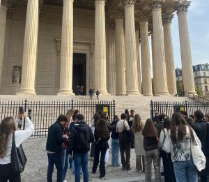 The students of the 3rd year of Degree in Architecture are on their academic stay in Paris.